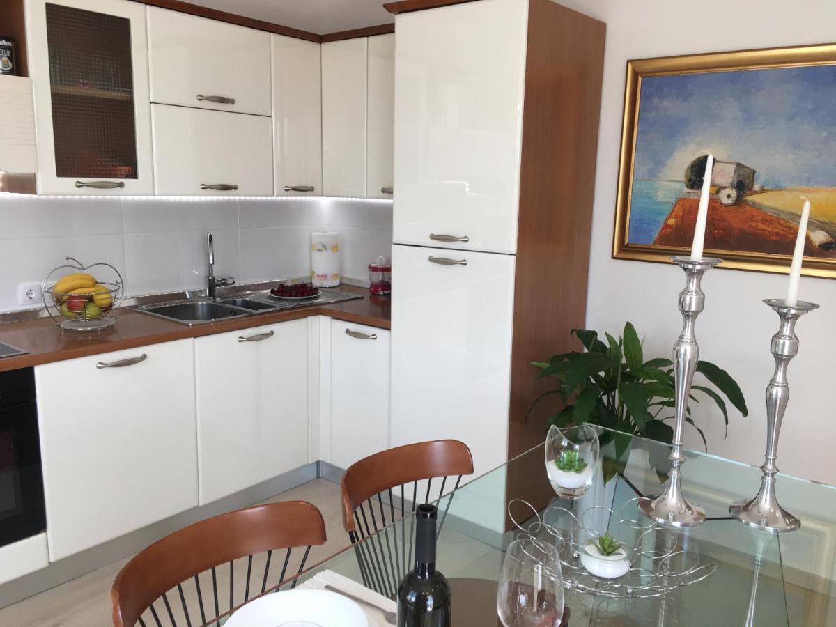 Apartments Roberta Новиград Экстерьер фото